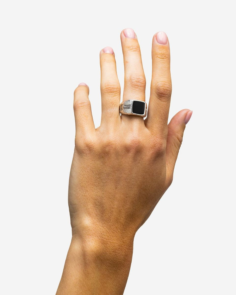 Tangguh Small Ring Onyx Zilver 046ON