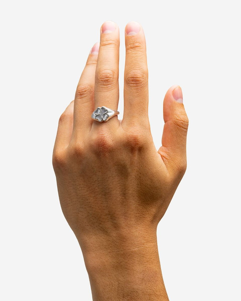 Katja Klaver Zegelring Mother of Pearl Zilver 178