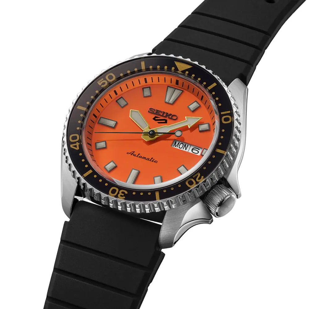 Seiko 5 Sports SRPL89K1 SKX Redux 'Daichi Orange' Automatic horloge