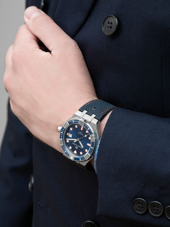 Maurice Lacroix Aikon Venturer Limited Edition AI6058-SS002-431-1